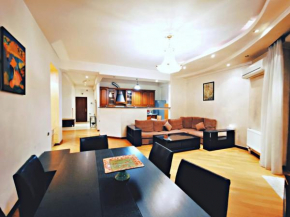 Best Location, Luxe Spacious 2 bedroom Apt with Open Balcony, Elite Building, Next To Opera